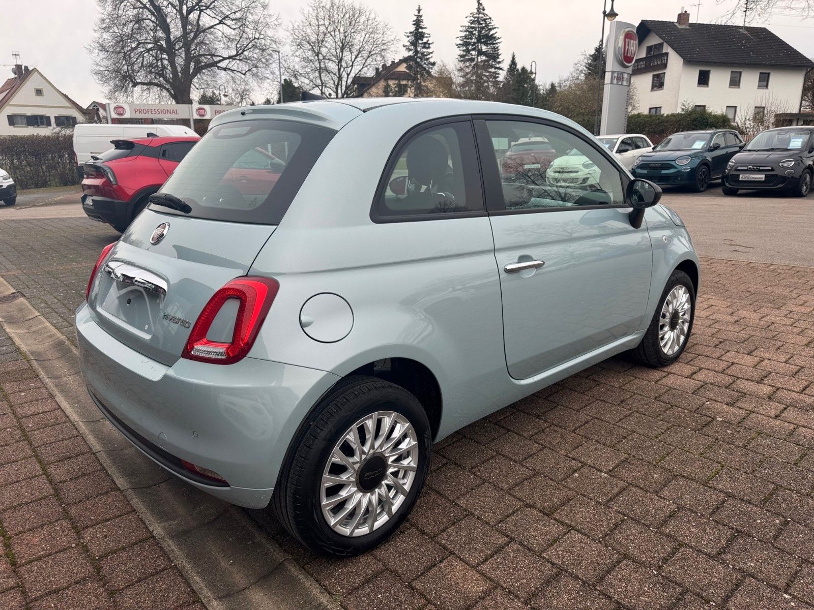 Fahrzeugabbildung Fiat FIAT 500 Hatchback Carplay  Hybrid Tageszulassun