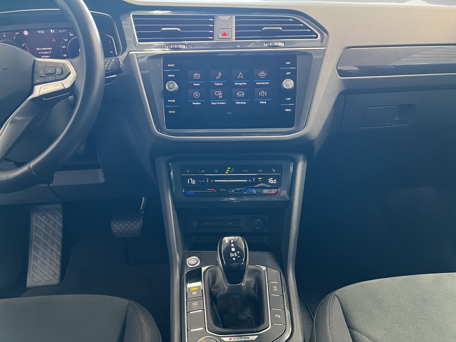 Tiguan Elegance 2.0 TSI DSG 4M ACC*AHK*Navi*Kame