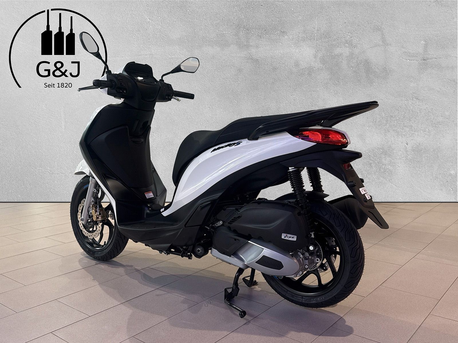 Fahrzeugabbildung Piaggio Medley 125 Sport White