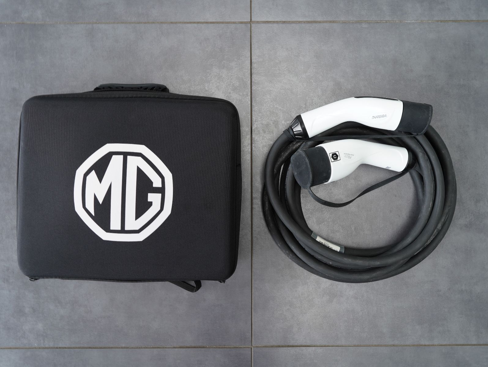 Fahrzeugabbildung MG MG4 Luxury 150KW/64KWH/WÄRMEPUMPE/V2L