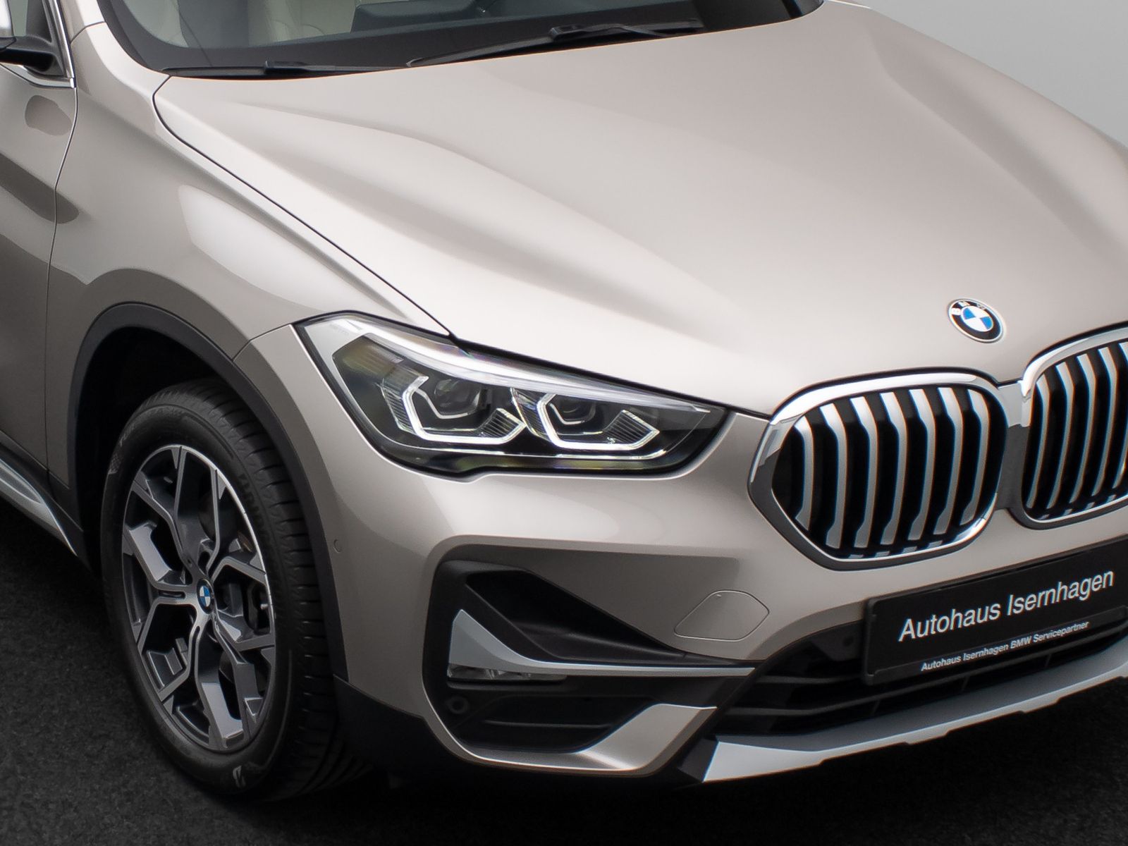 Fahrzeugabbildung BMW X1 sD20i xLine DAB LED M Sportlenkr Leder 18Zoll