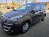 Renault Scenic III Dynamique 1,4.140 PS,Navi,Temp,PDC - Renault Scenic: 4.4