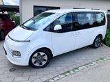 Hyundai STARIA 1.6 T-GDI Hybrid Trend Automatik Trend - Hyundai STARIA von privat