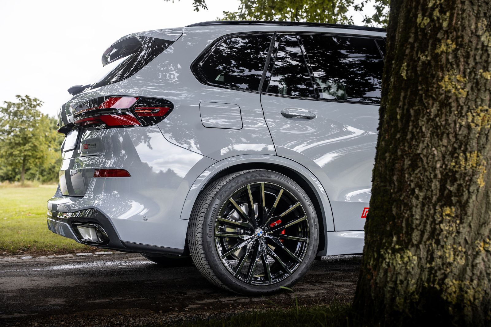 Fahrzeugabbildung BMW X5 40d xDrive M-SPORT PRO|AHK|CARBON|LUFT|ICONIC