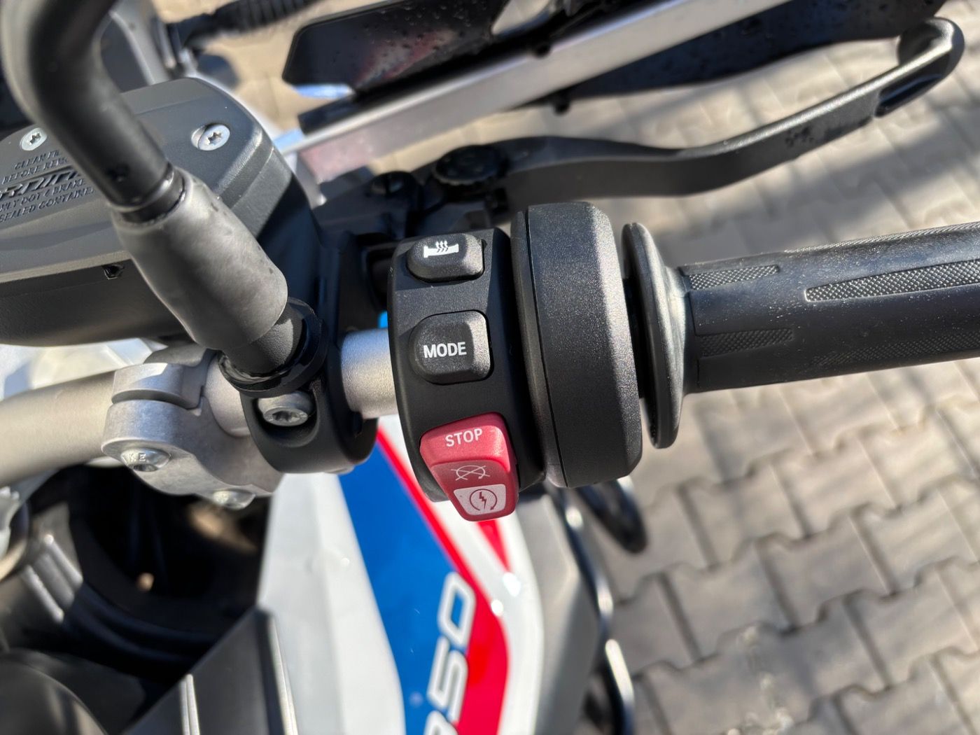 Fahrzeugabbildung BMW F 850 GS Rallye 4 Pakete Koffersystem Service ne