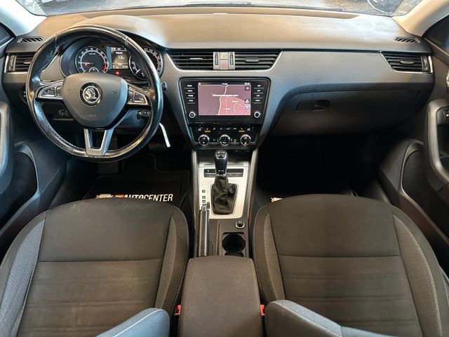 Skoda Octavia *ACC*PDC*NAVI*2-Zonen*Car-PLAY*
