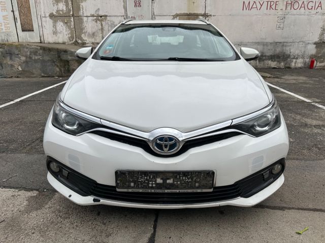 Toyota AURIS TOURING SPORTS HYBRID COOL