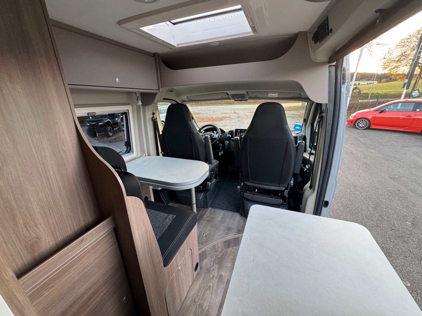 Fahrzeugabbildung Carado CVE600 PRO | Autom. | Komf-Basic-Style Pak. Navi