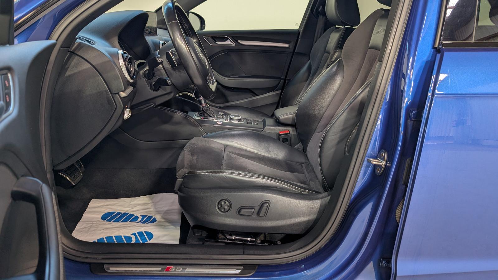 Audi S3 Sportback 2.0 TFSI 300 ch BVA quattro / Bang & Olufsen / Magnetic Ride / Alcantara-Cuir / Jantes 19"