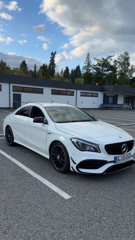 Image of Mercedes-Benz CLA 180