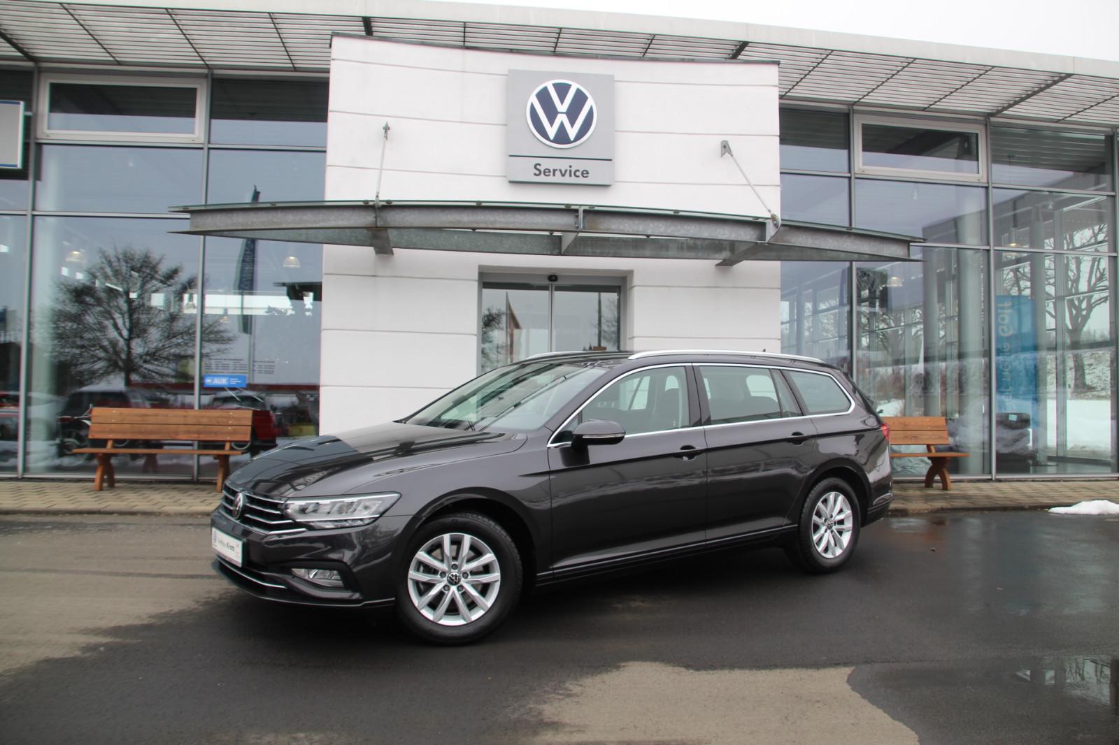 Volkswagen Passat Variant Business TDI DSG Nav+Easy+Kam+WiR