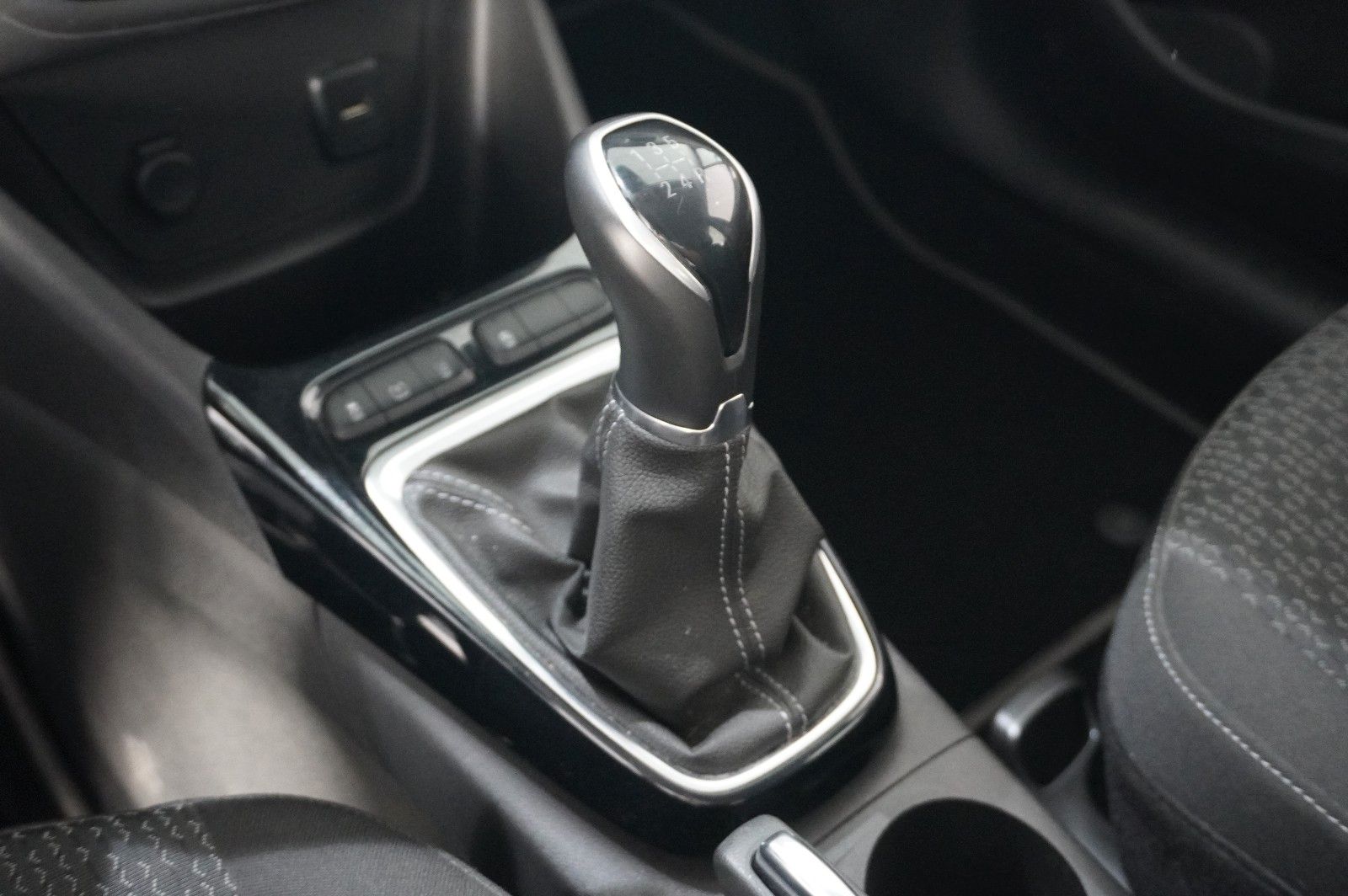 Fahrzeugabbildung Opel Crossland (X) 1.2 EDITION NAVI/LED/TEMP./DAB+