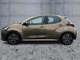 Toyota Yaris 1.5 Hybrid TEAM D LED+NAV+ACC+RFK+MFL+16" - : Kleinwagen