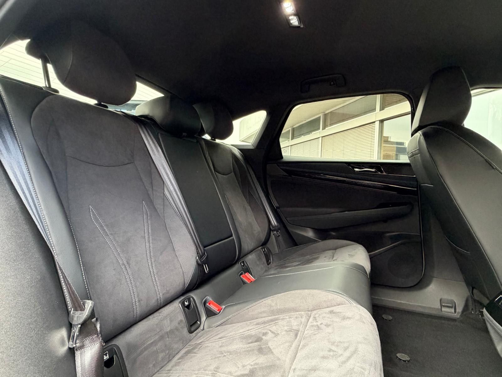 Fahrzeugabbildung Volkswagen ID.7 Pro >ALCANT+MATRIX+MEMO+HEAD+ACC+AHK+360°+