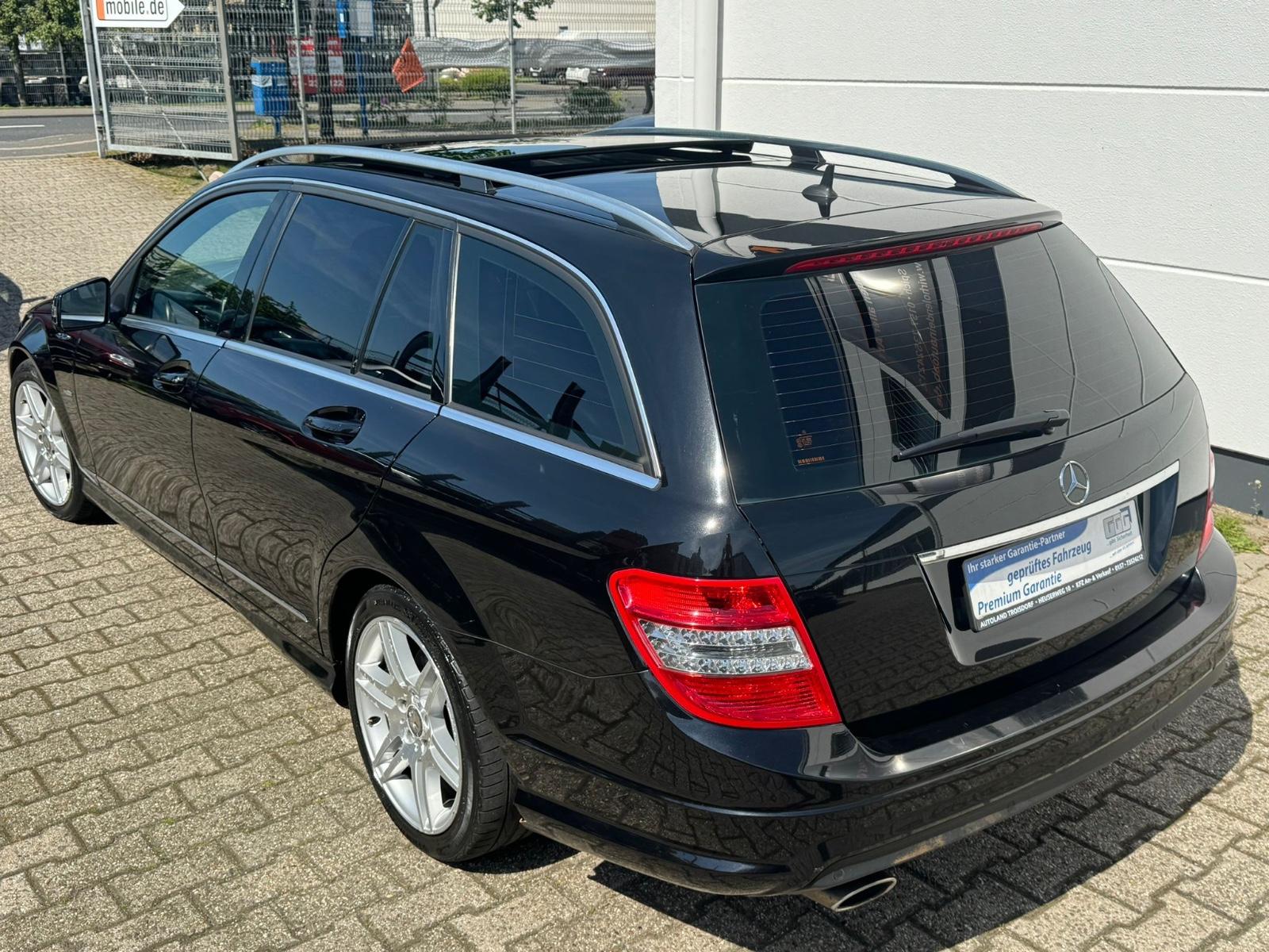 Mercedes-Benz C250 2010 — photo 7
