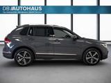 Volkswagen Tiguan Active 1.5 TSI Pano Navi H.Kardon - mit Benzin-Antrieb: Grau, Panorama-Dach, Geländewagen
