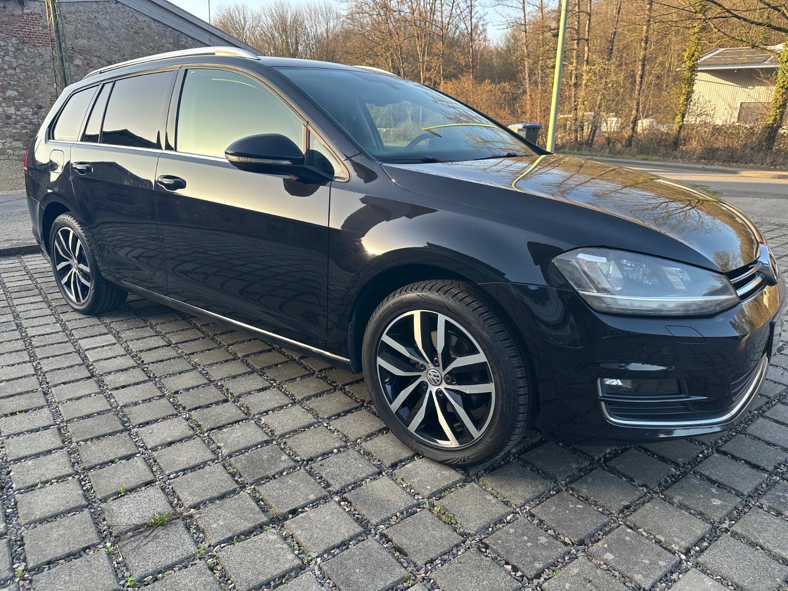 Volkswagen Golf VII Variant Highline/AHK/Kamera/Carplay