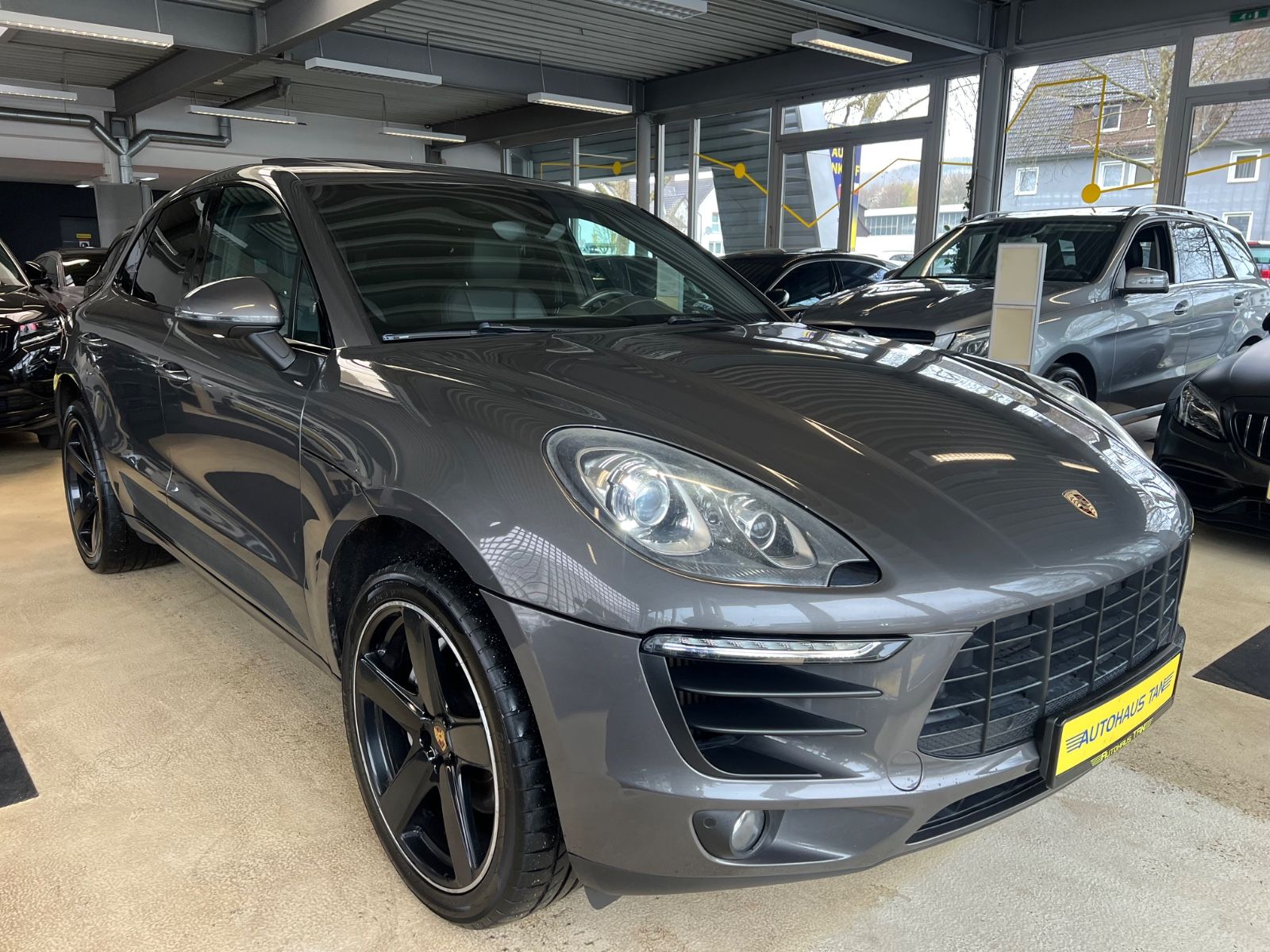 Fahrzeugabbildung Porsche Macan S *SITZBELÜFTUNG*PANORAMADACH*