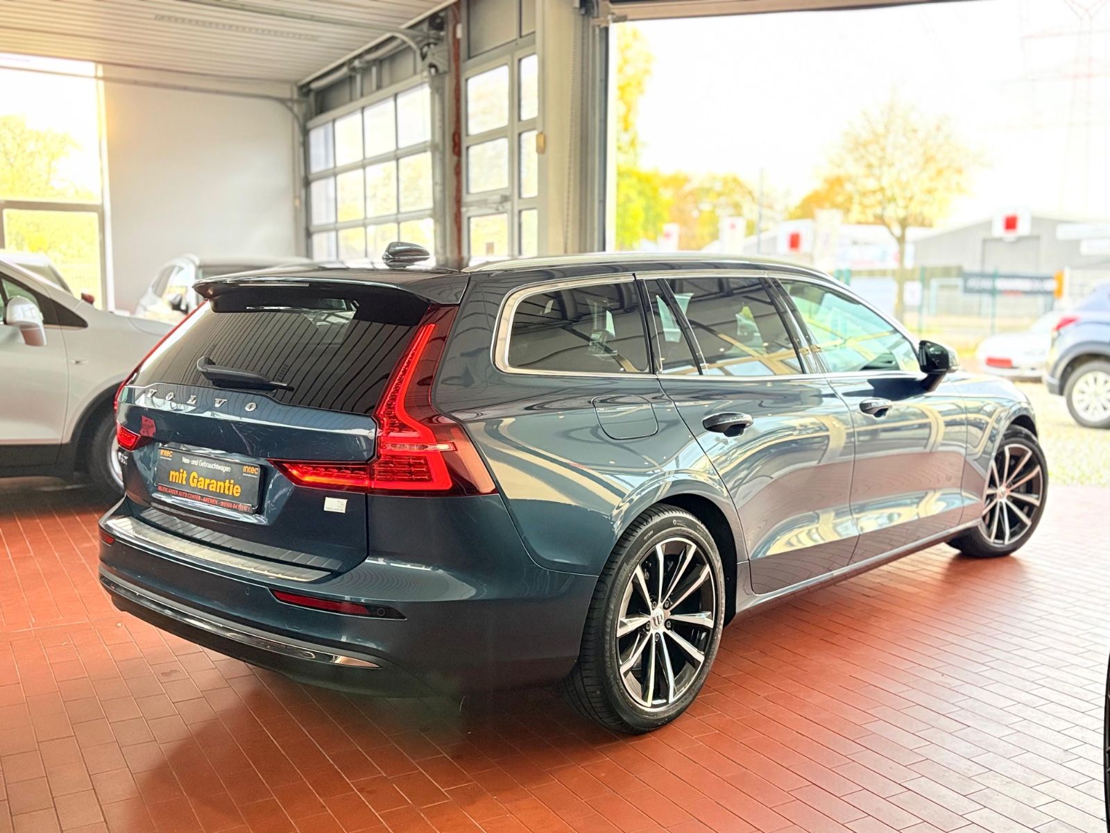 Volvo V60 Kombi Recharge Plug-In Hybrid AWD AHK imagem 2
