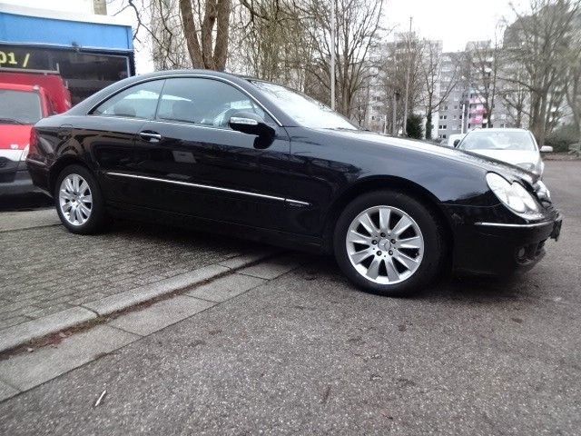 Mercedes-Benz CLK 220 ELEGANCE,Automatik,Leder,Navi.PDC.Euro-4