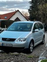 Volkswagen VW Touran 1.6 FSI - Volkswagen Touran: Fsi