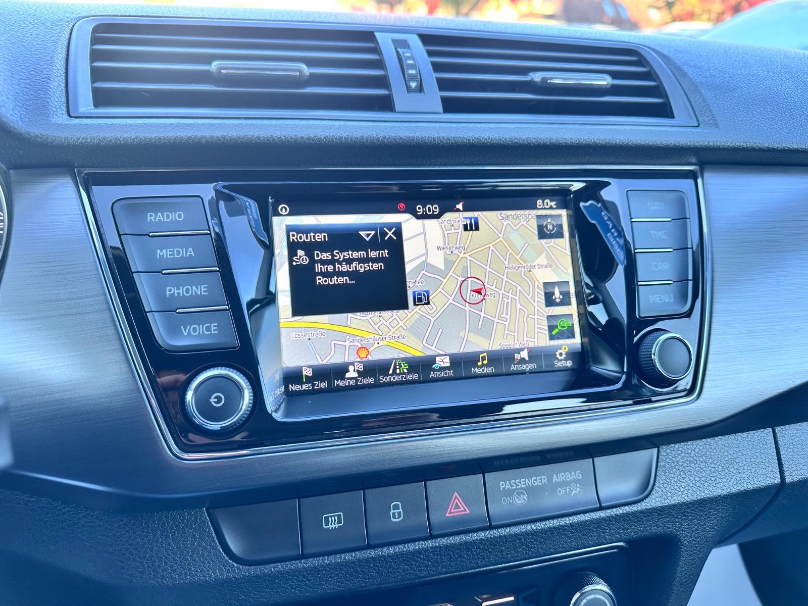 Skoda Fabia Combi Clever Automatik 110PS Navi CarPlay