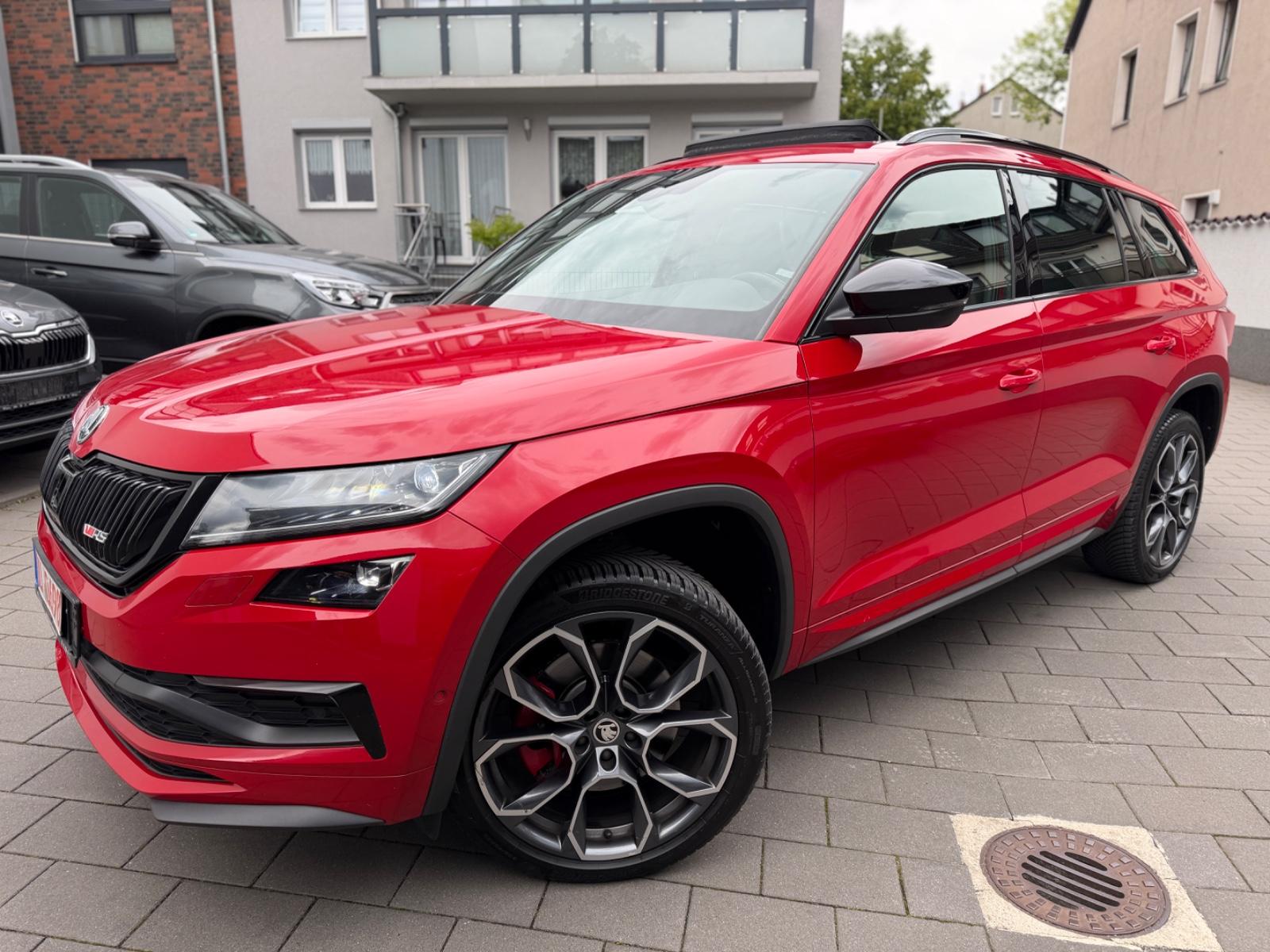 Skoda Kodiaq RS 4x4*Panorama*STHZ*LED*7x Sitzer