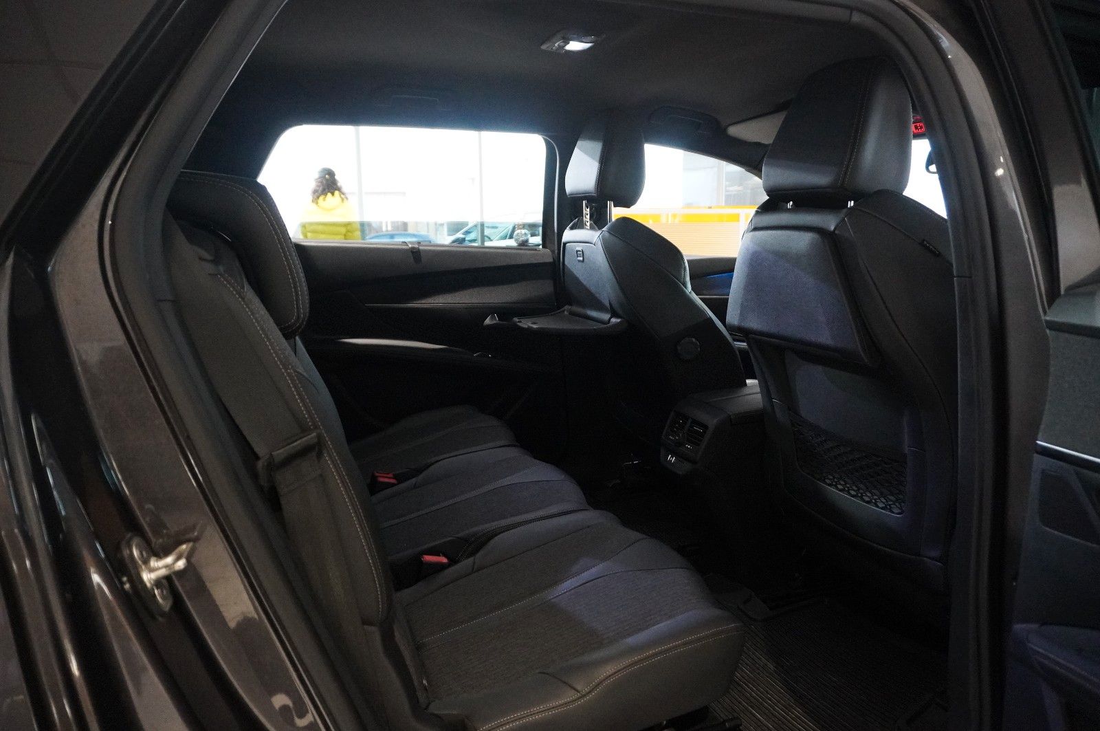 Fahrzeugabbildung Peugeot 5008 1.2T ALLURE GT-LINE 7-SITZ NAVI/LED/KAMERA