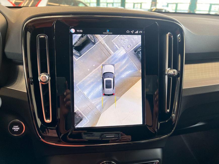 Volvo XC40 B3 Plus Black-Edition DKG 360° Pixel-LED Al