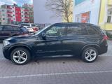 BMW X5 xDrive30d M Paket HK-Spur-Totwinkel-Leder-Nav - BMW X5 Gebrauchtwagen in Berlin