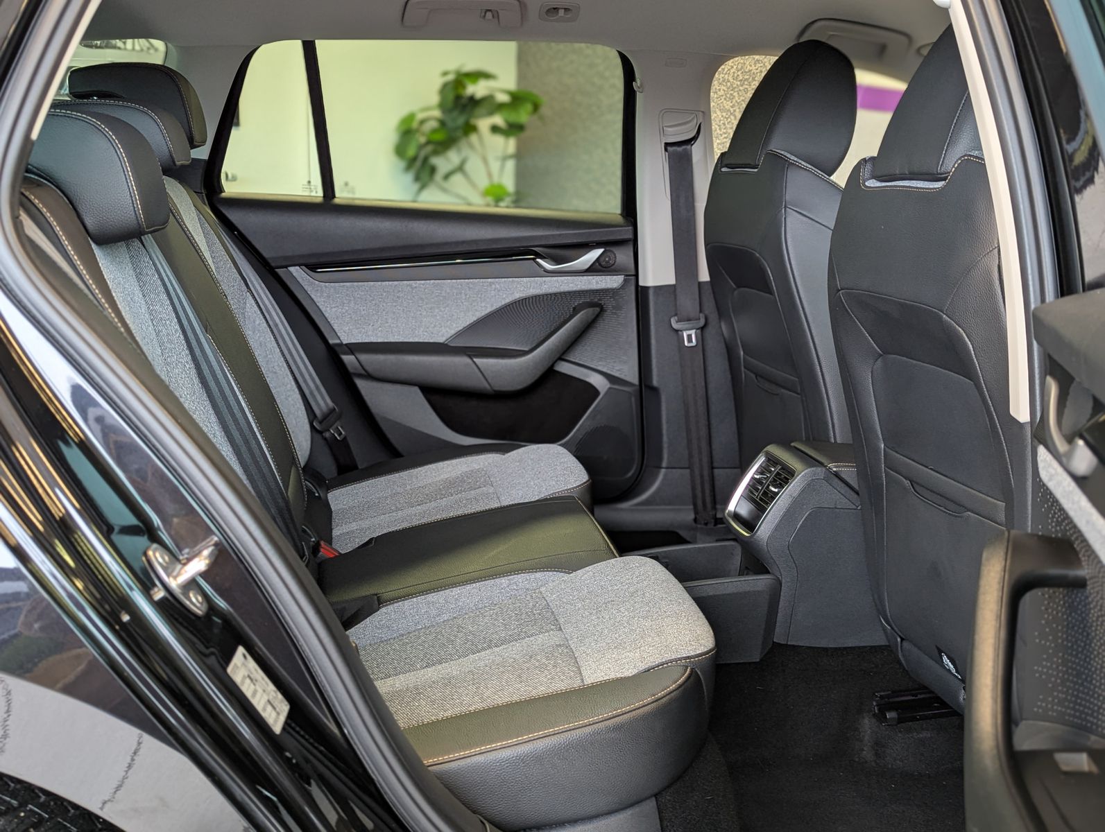 SKODA Octavia 1.5 TSI DSG ACC Style-Paket AHK 5J Garan - Image 14