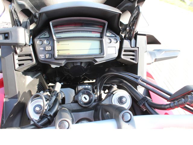 Honda VFR1200X Cross Tourer