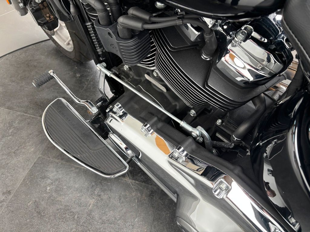 Fahrzeugabbildung Harley-Davidson FAT BOY 117 *JEKILL&HYDE *SEITL. KENNZEICHEN