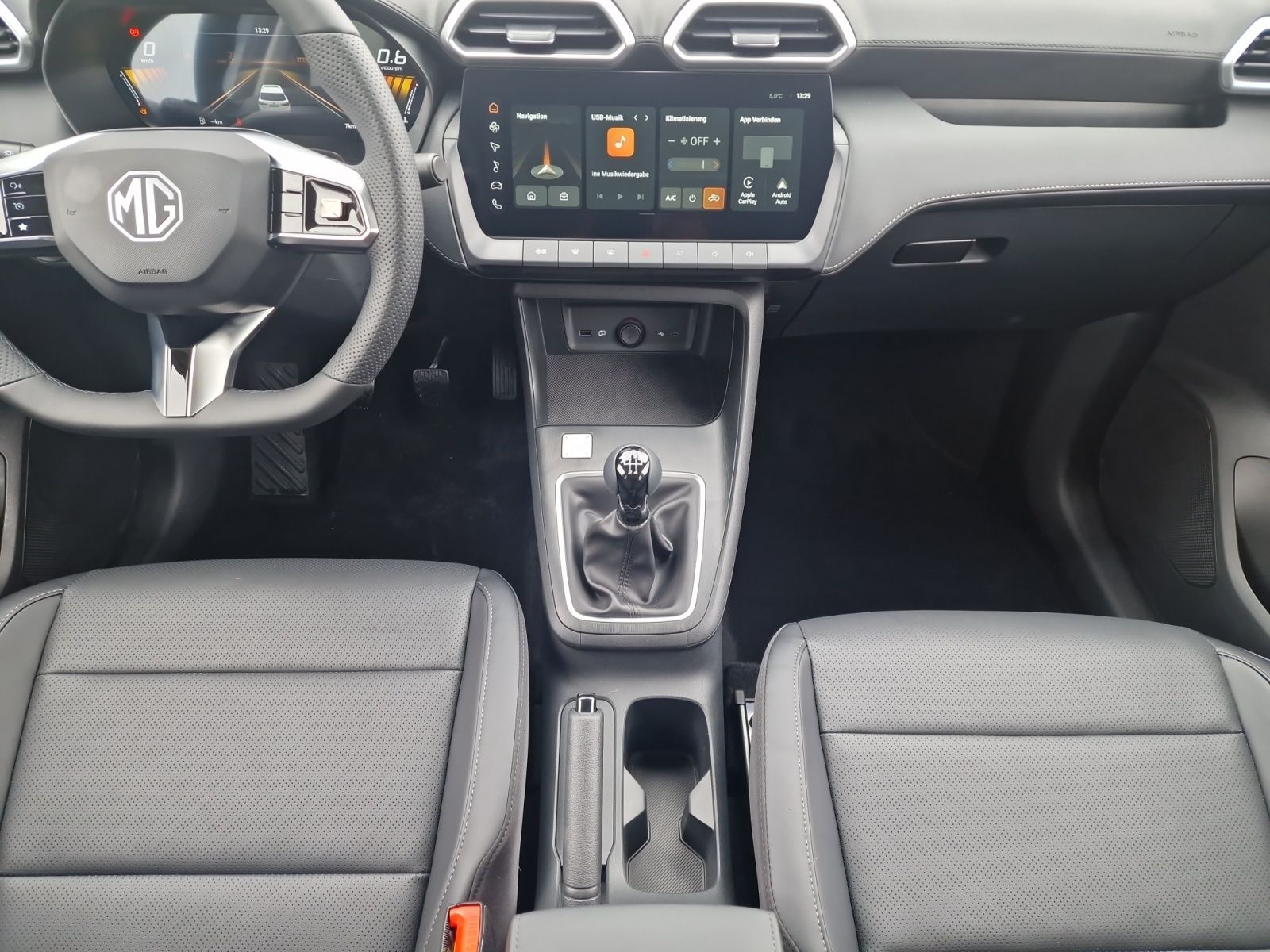 MG ZS