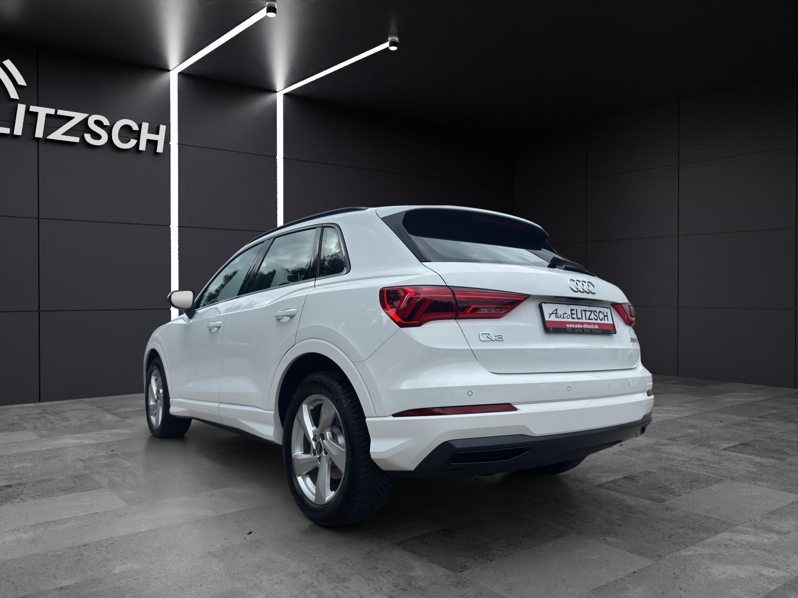 Fahrzeugabbildung Audi Q3 35 TDI advanced S tronic    Matrix LED  Navi