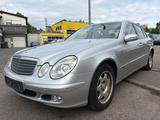 Mercedes-Benz E 240 CLASSIC.AUTOMATIK KLIMA NAVI KEIN ROST - silberne Mercedes-Benz E 240