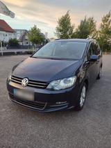 Volkswagen VW  Sharan 2015 / 7 Sitzer / Panoramadach/... - VW Sharan in Wiesbaden