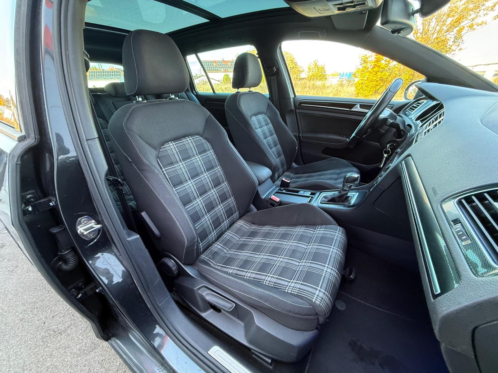 Volkswagen Golf 2015 — photo 15