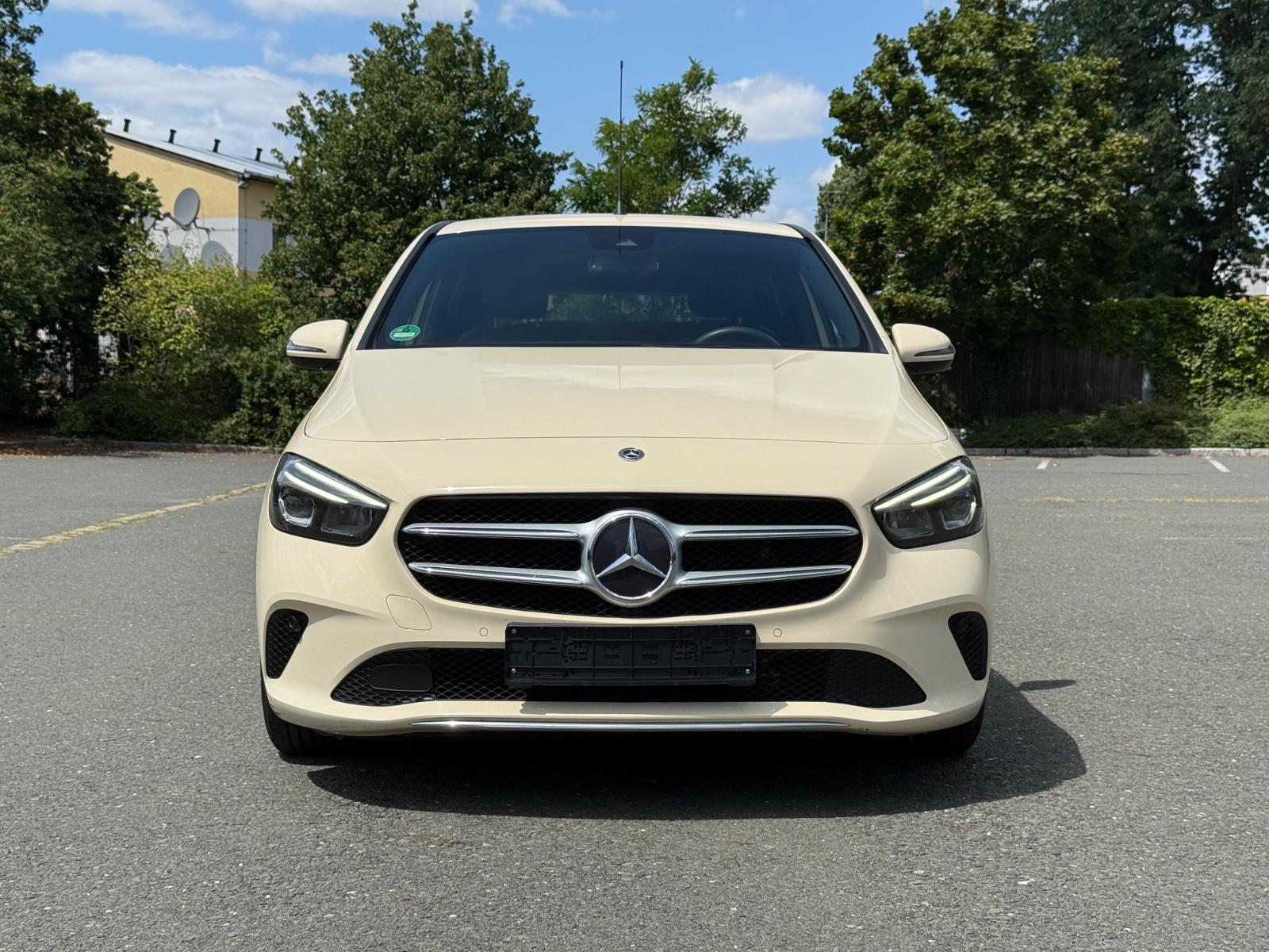Mercedes-Benz B200 d | MBUX | Navi | Sitzheizung | Park-Assist