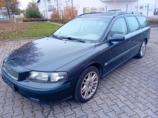 Volvo V70 T5 2.3   " Tüv + ZR neu"