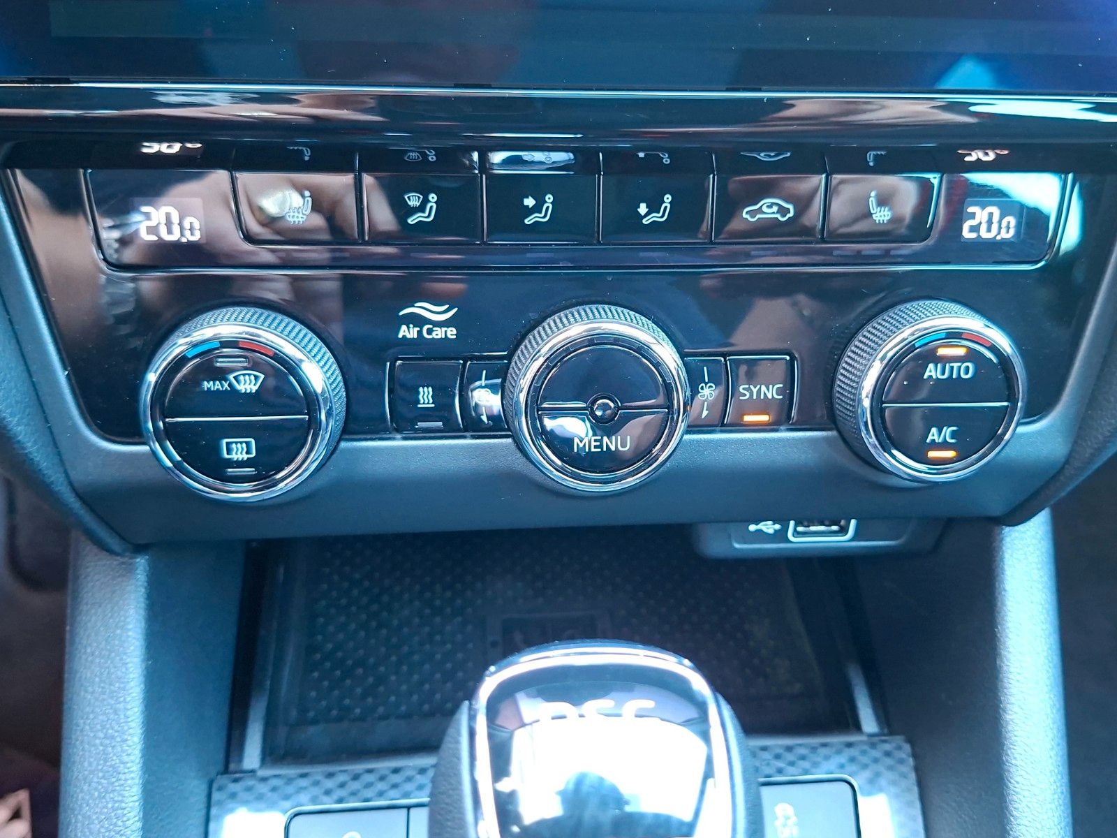 Fahrzeugabbildung SKODA 2.0 TSI*RS*DSG*SHZ*ACC*ViCo*Standheizung*
