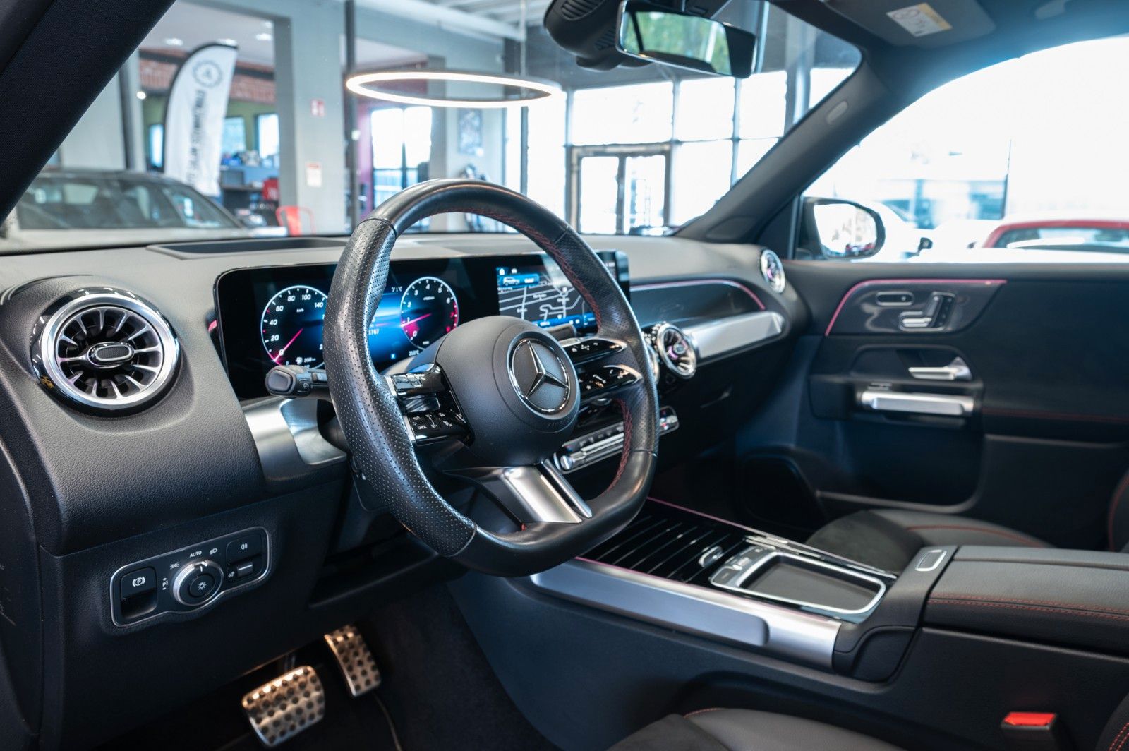 Mercedes-Benz GLB250 4M AMG-LINE NIGHT PANO AHK 360° MEMORY foto 12