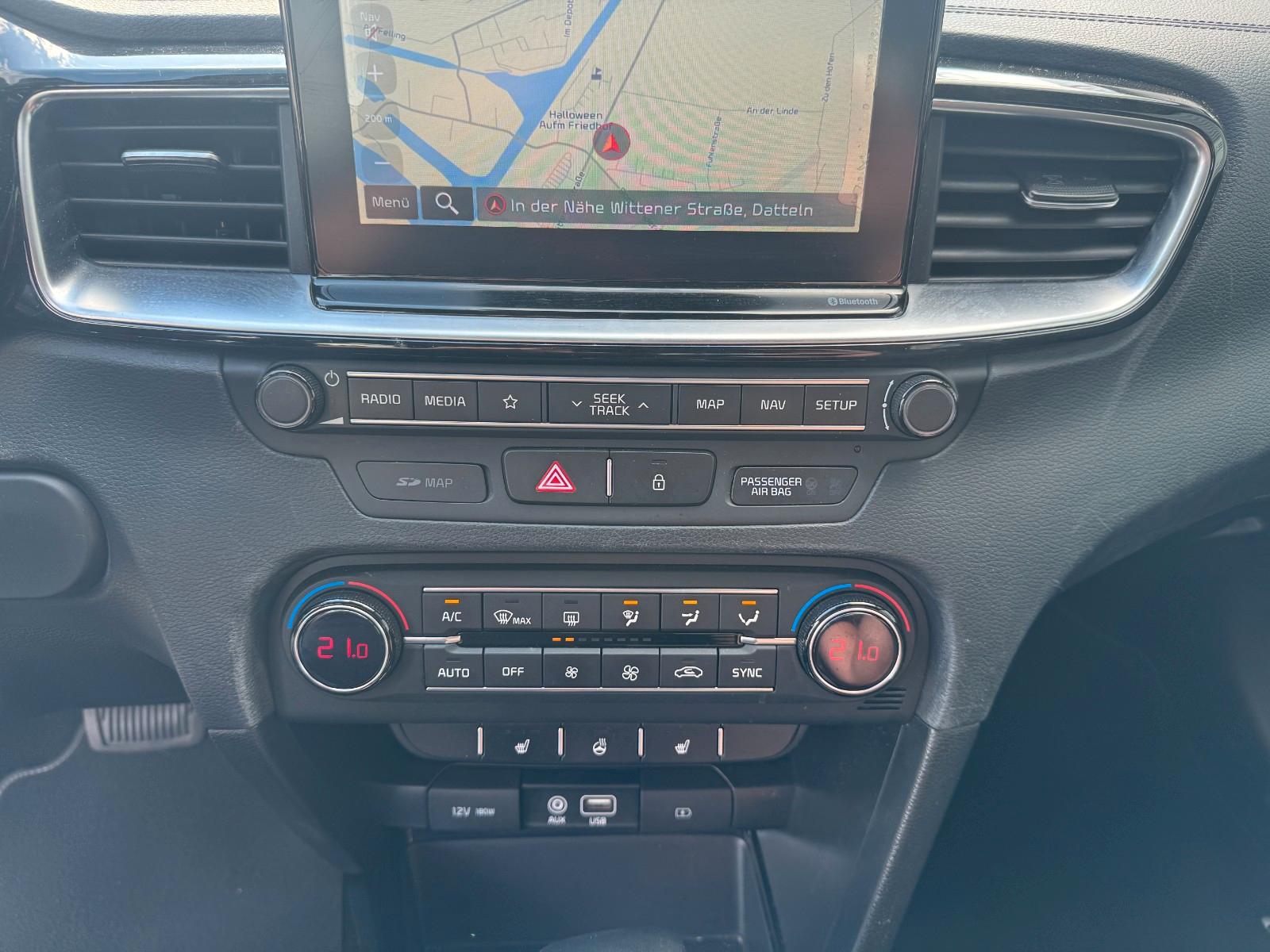 Kia Ceed 1.4 T-GDI DCT7 Vision *Navi*AWR*Garantie*
