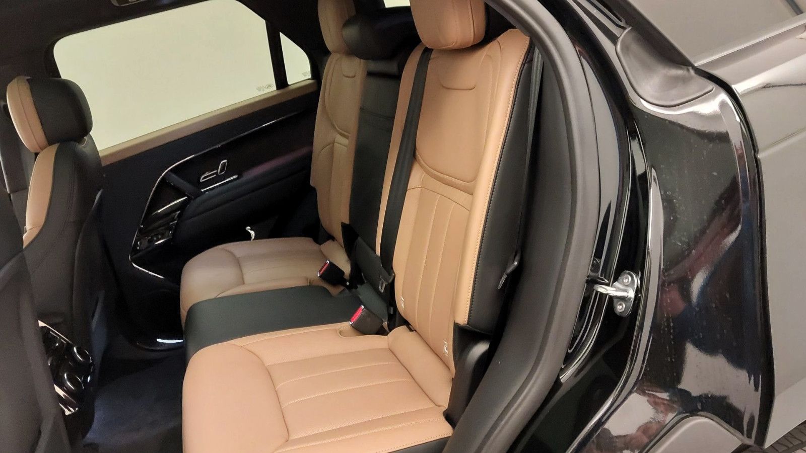 Fahrzeugabbildung Land Rover Range Rover Sport D350 Autobiography SV Bespoke