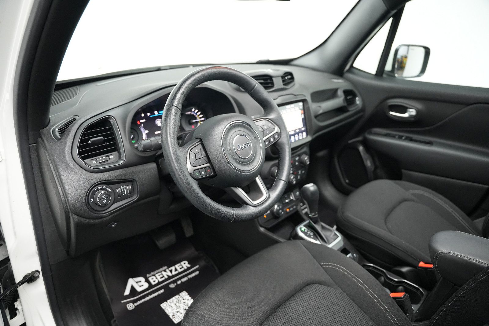 Fahrzeugabbildung Jeep Renegade S Plug-In-Hybrid 4xe *Panorama*Navi*SHZ