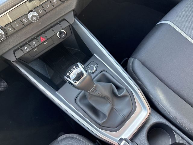 A1 Sportback 30 TFSI ADVANCED VCP+DAB+PDC+ALU16"