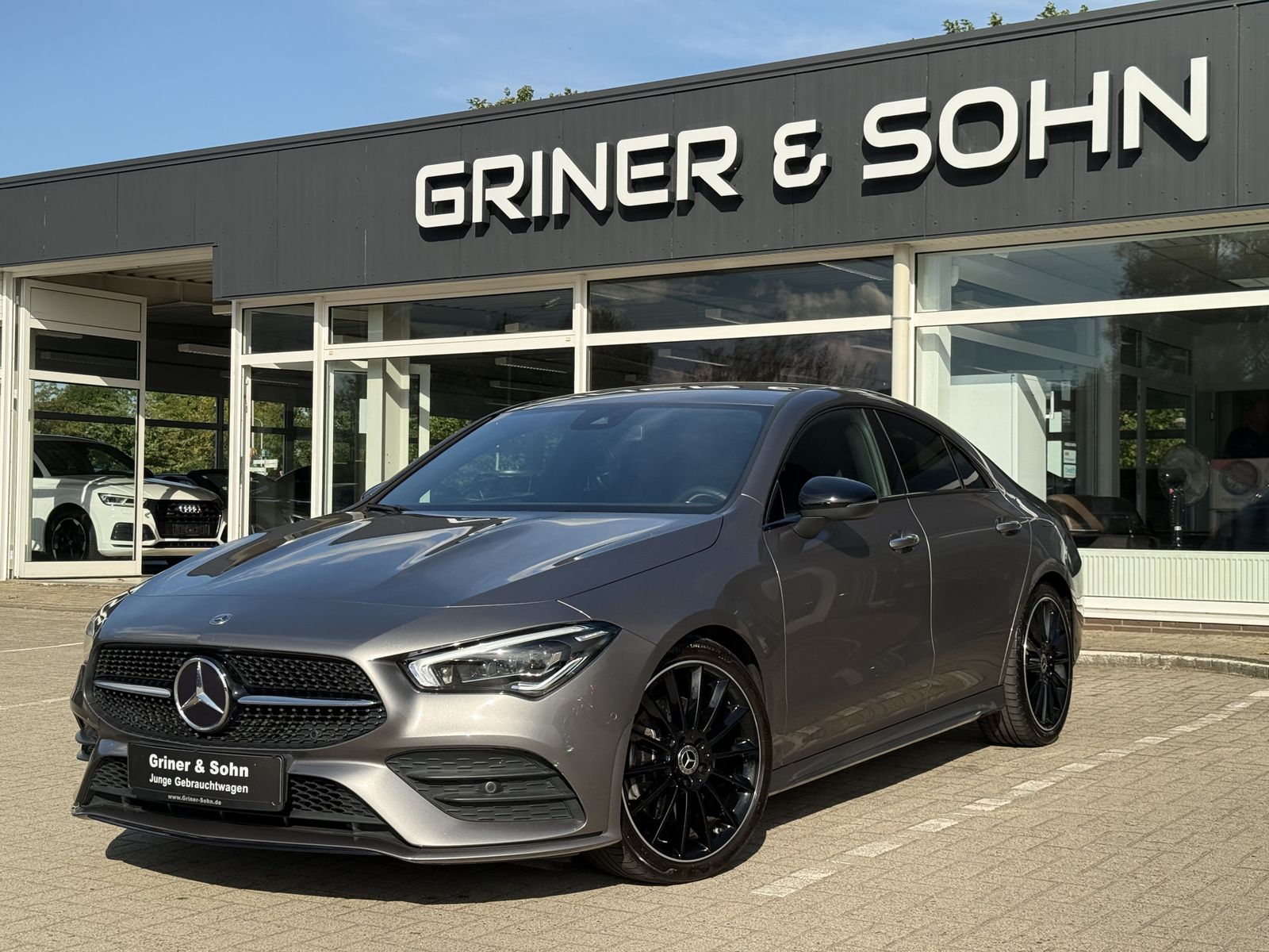 Mercedes-Benz CLA 200 d AMG R-Kam Widescreen Keyless Multi-B