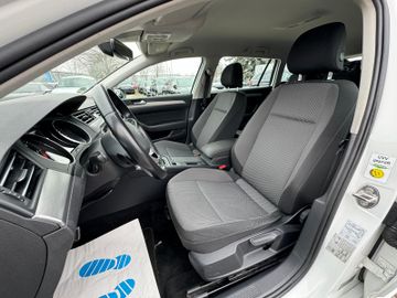 Volkswagen Passat Variant - 8