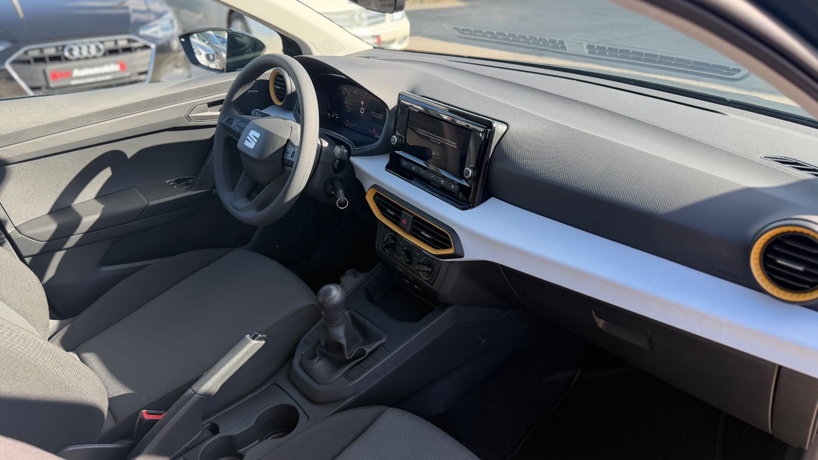 Seat Ibiza 1.0 MPI 59 kW 350km Neuwagen imagem 3