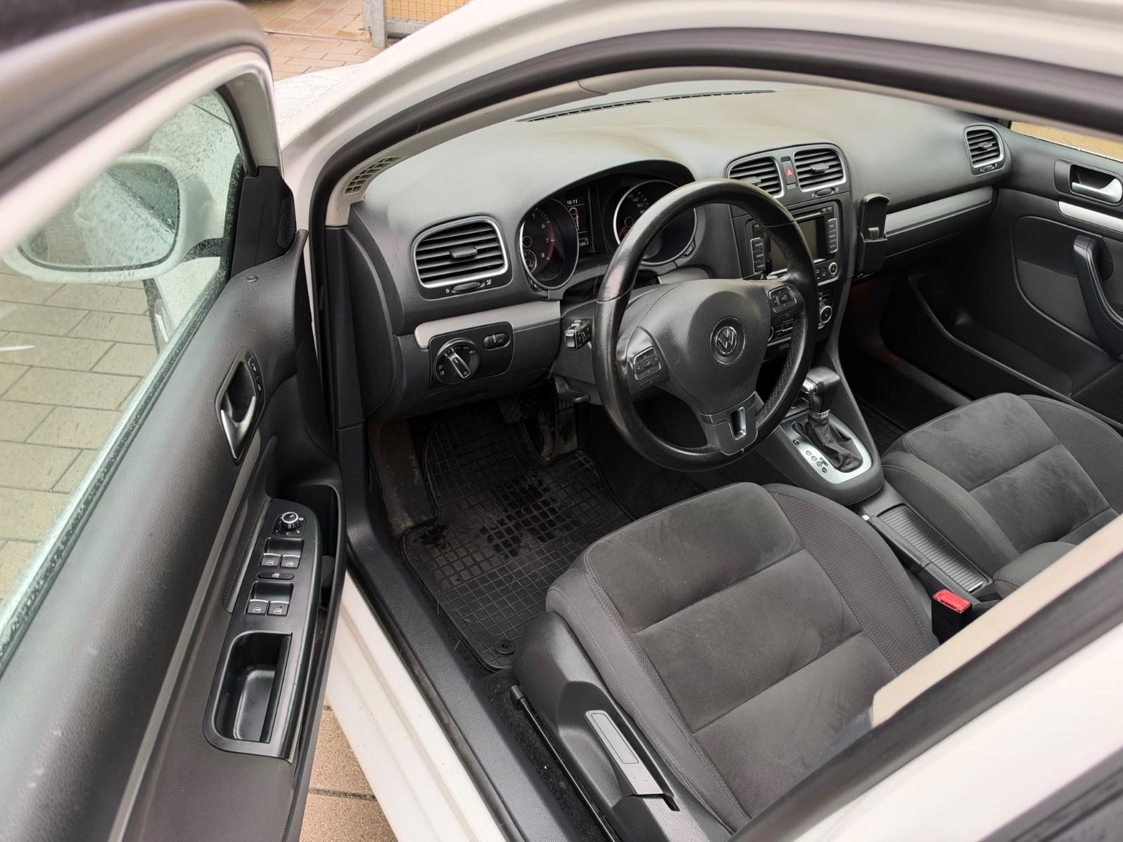 Volkswagen Golf 2010 — photo 6